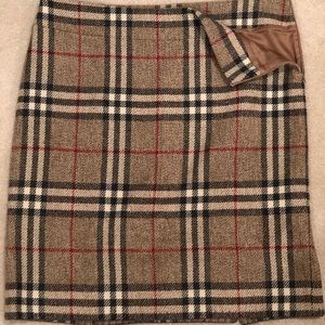 Burberry wool skirt (size 14)